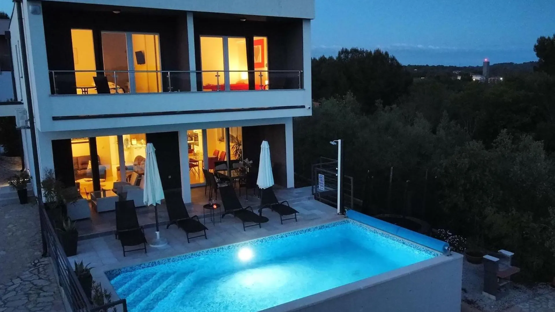 Villa Pura Vida With Sea View Pula Hırvatistan